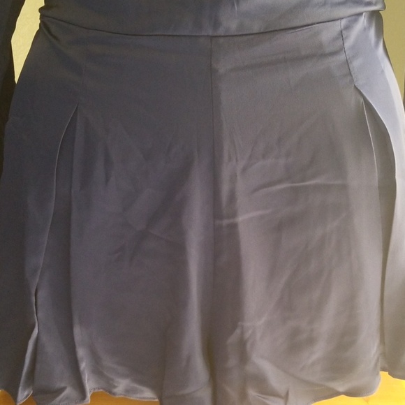 Blue Satin - Picture 2 of 4